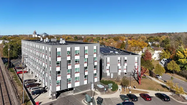 $1,050 | 2318 Jefferson Street Northeast, Unit 209, Minneapolis, MN 55418