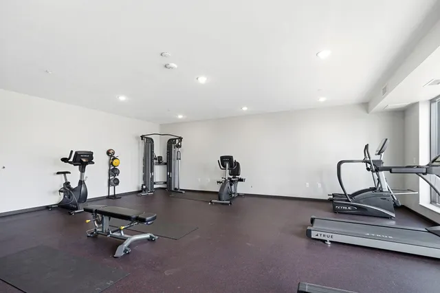 $1,050 | 2318 Jefferson Street Northeast, Unit 209, Minneapolis, MN 55418