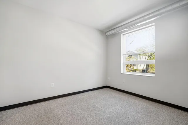 $1,050 | 2318 Jefferson Street Northeast, Unit 209, Minneapolis, MN 55418