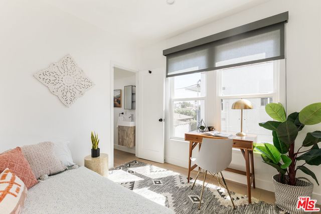 $599,000 | 5847 1/2 Ernest Avenue, Los Angeles, CA 90034