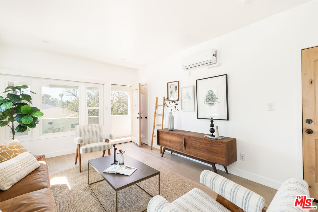 5847 1/2 Ernest Avenue Los Angeles, CA 90034 - Photo 4 of 20