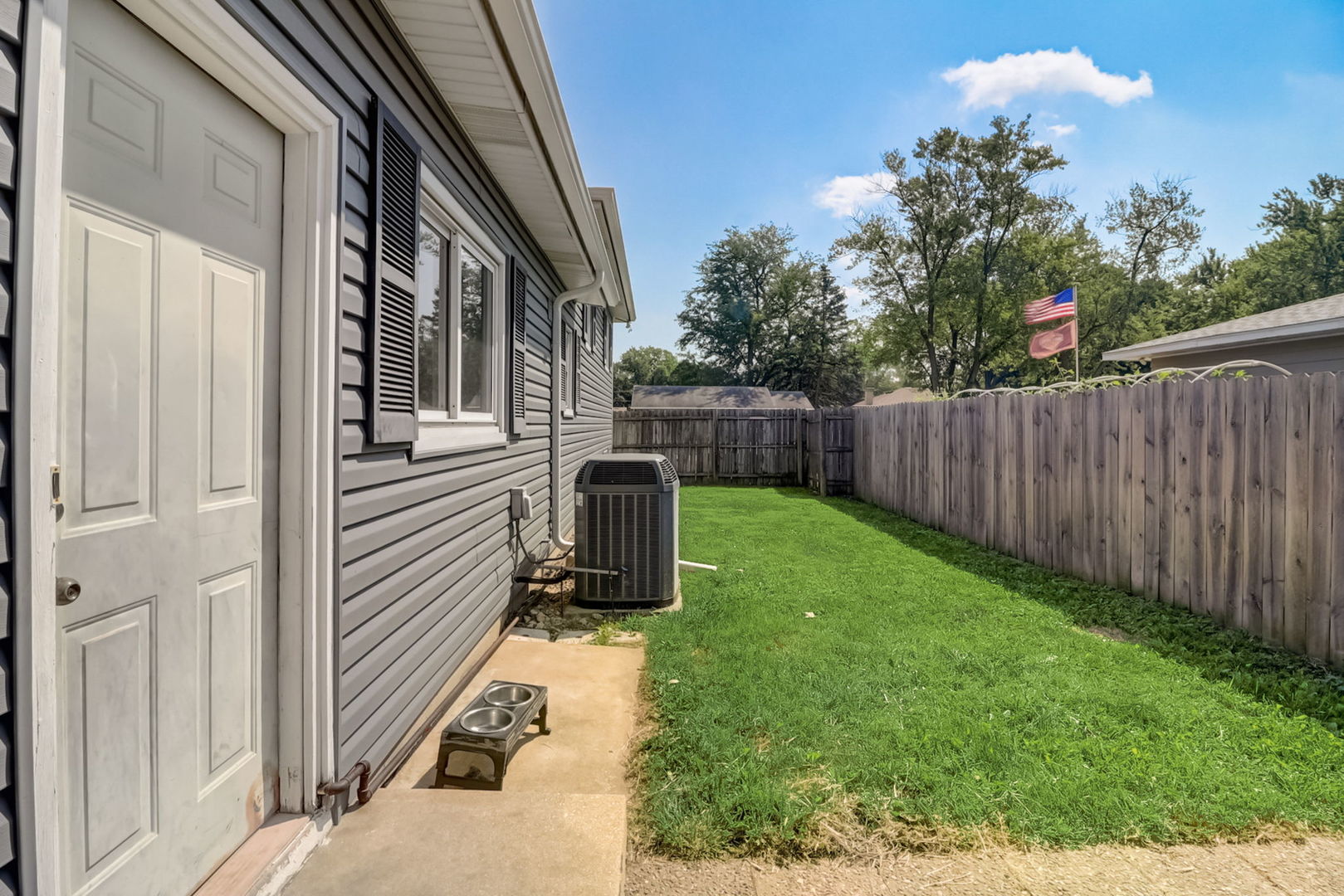 701 Luda Street Elgin, IL 60120 - Photo 18 of 22