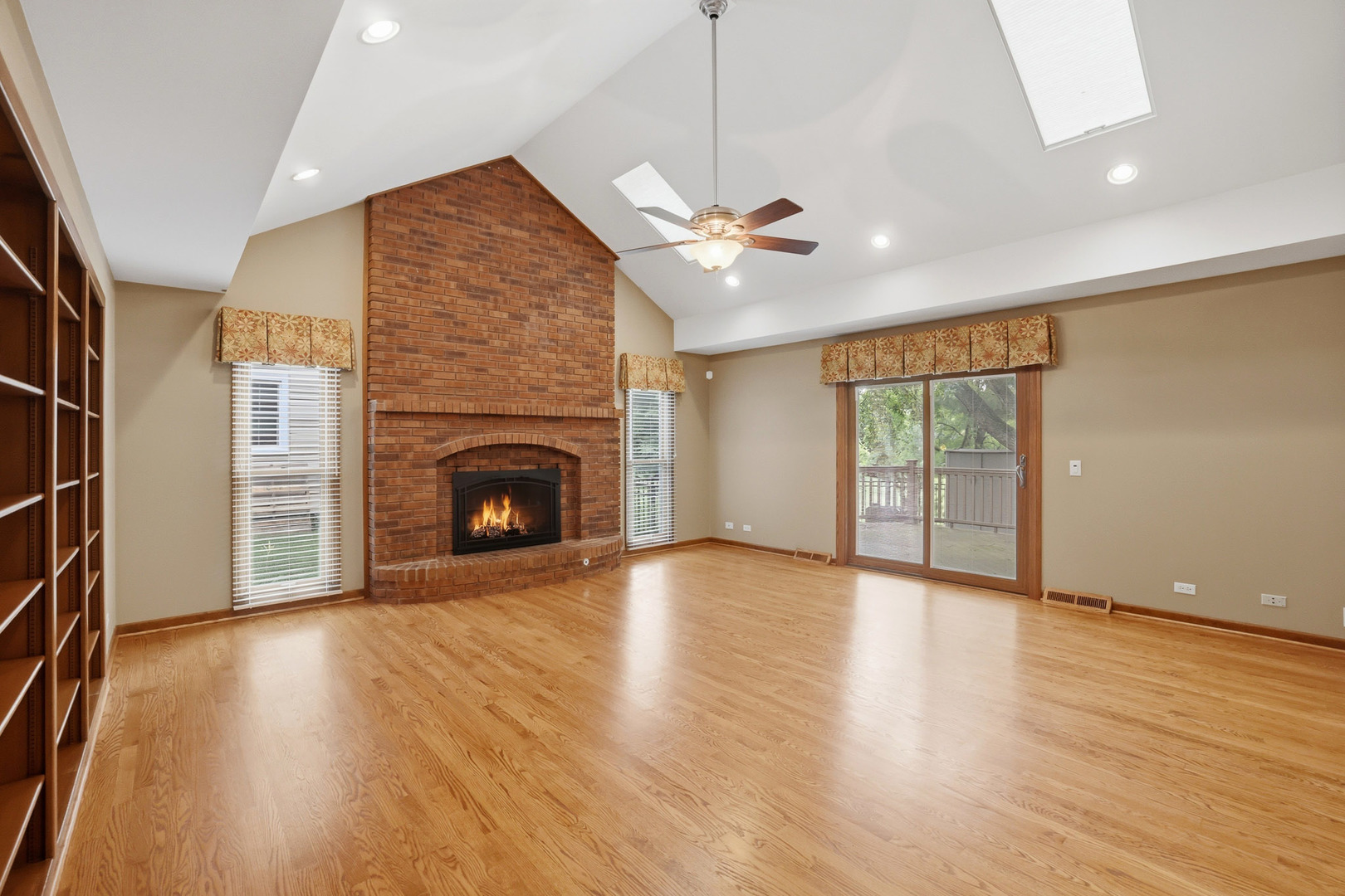 2528 Sun Valley Road Lisle, IL 60532 - Photo 22 of 65