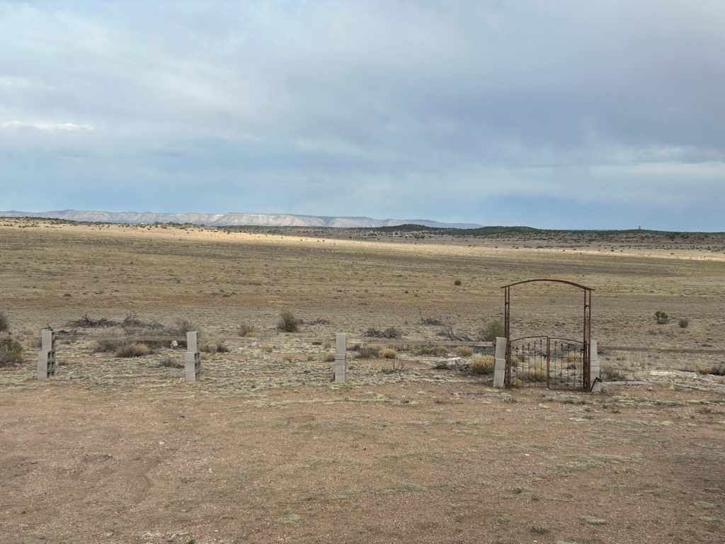 301-34-020 North James Sheriff Road Seligman, AZ 86337 - Photo 23 of 32