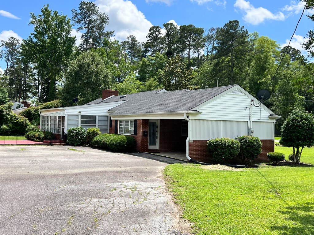 501 Cedar Street Clinton, SC 29325 - Photo 26 of 31