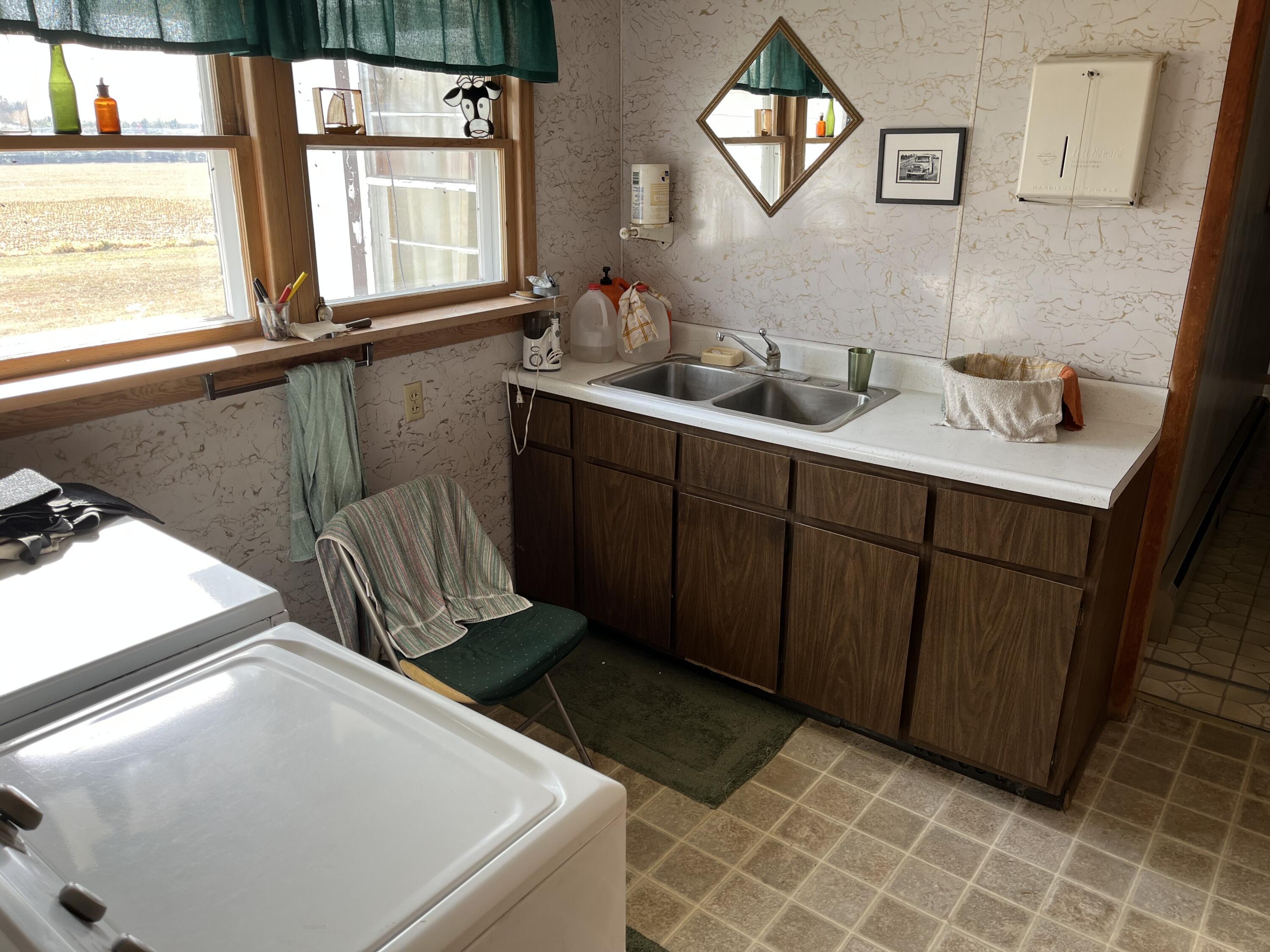 W6011 Pike River Road Wausaukee, WI 54177 - Photo 7 of 16 Laundry Room