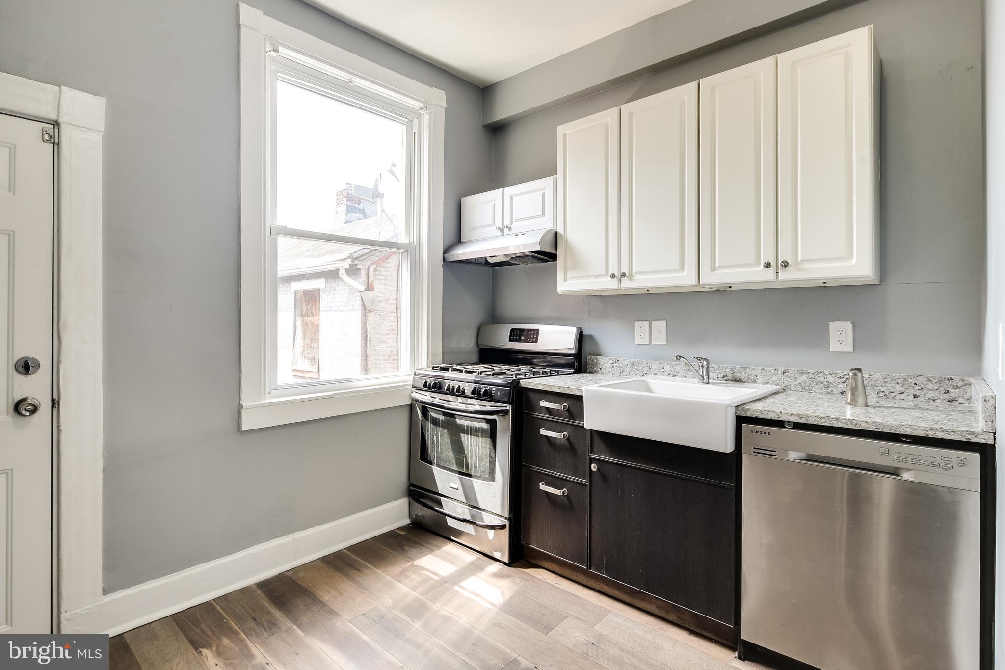 124 South Broadway Baltimore, MD 21231 - Photo 2 of 27