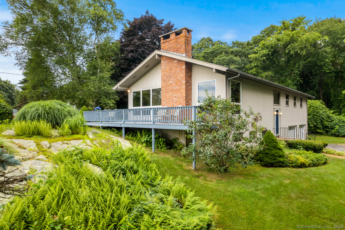 376 River Road Stonington, CT 06379 - Photo 1 of 1 Gallery Image 1