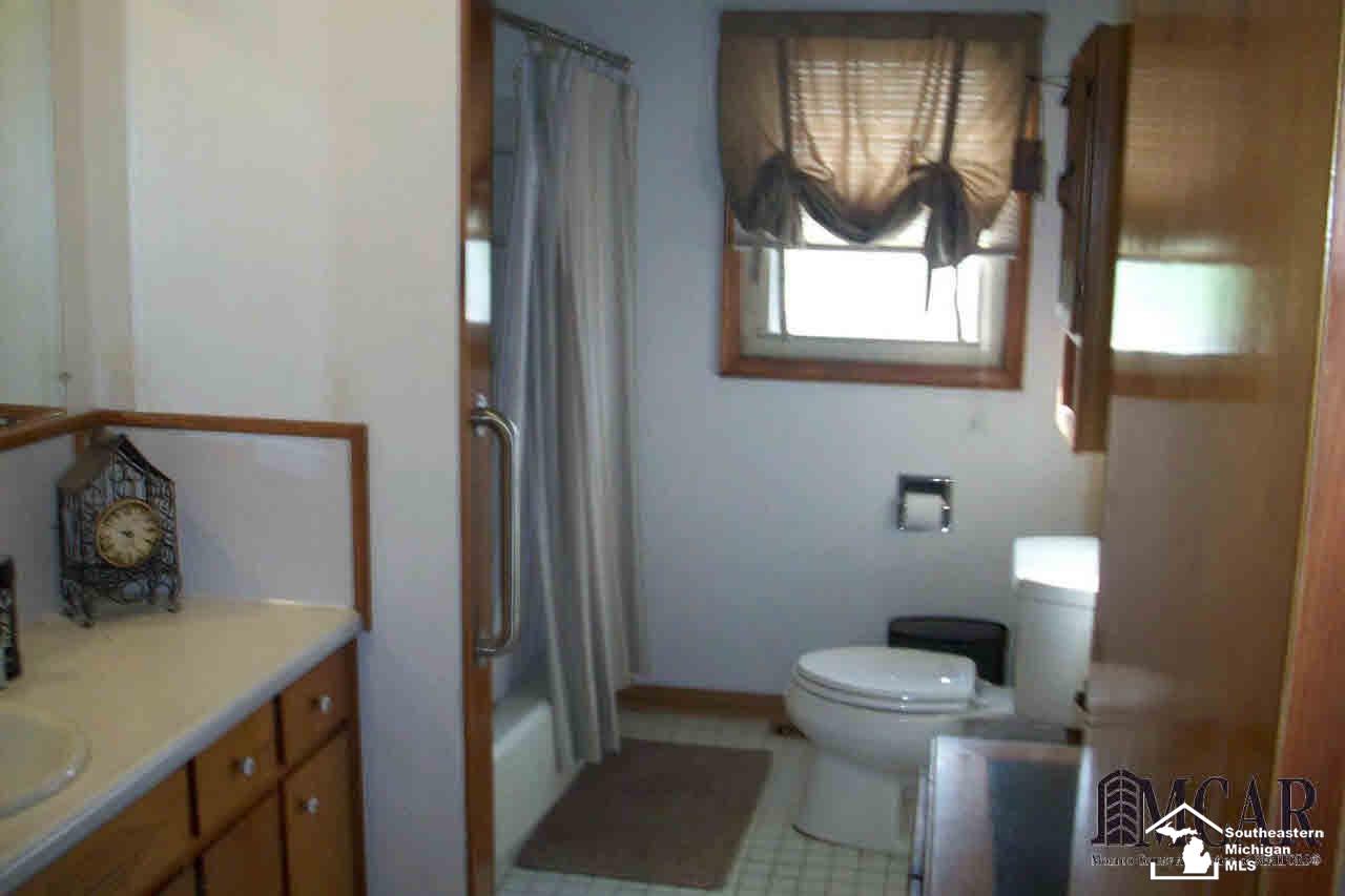 450 Steiner Road Monroe, MI 48162 - Photo 7 of 23