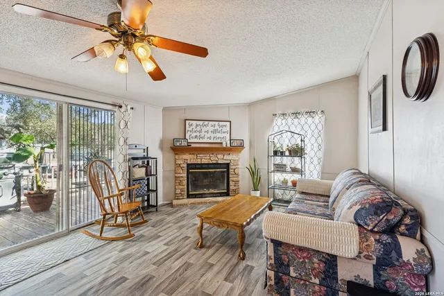 $245,000 | 4646 Eichman Road, Von Ormy, TX 78073