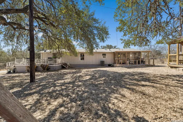 $245,000 | 4646 Eichman Road, Von Ormy, TX 78073