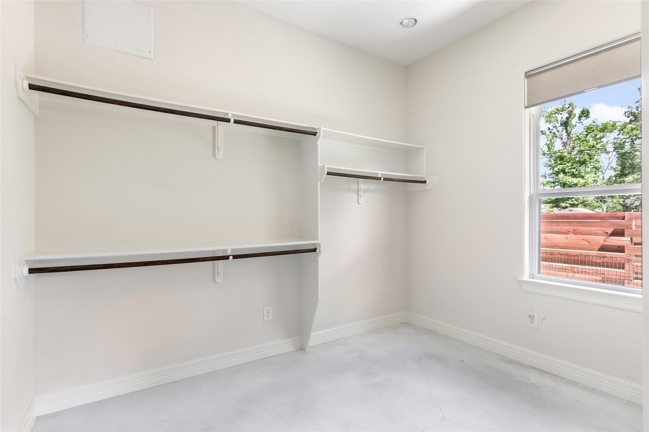 538 Magnolia Point Drive Huffman, TX 77336 - Photo 15 of 30 Master closet