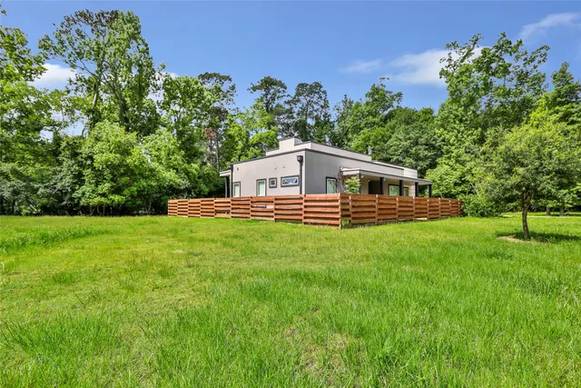 $350,000 | 538 Magnolia Point Drive, Huffman, TX 77336