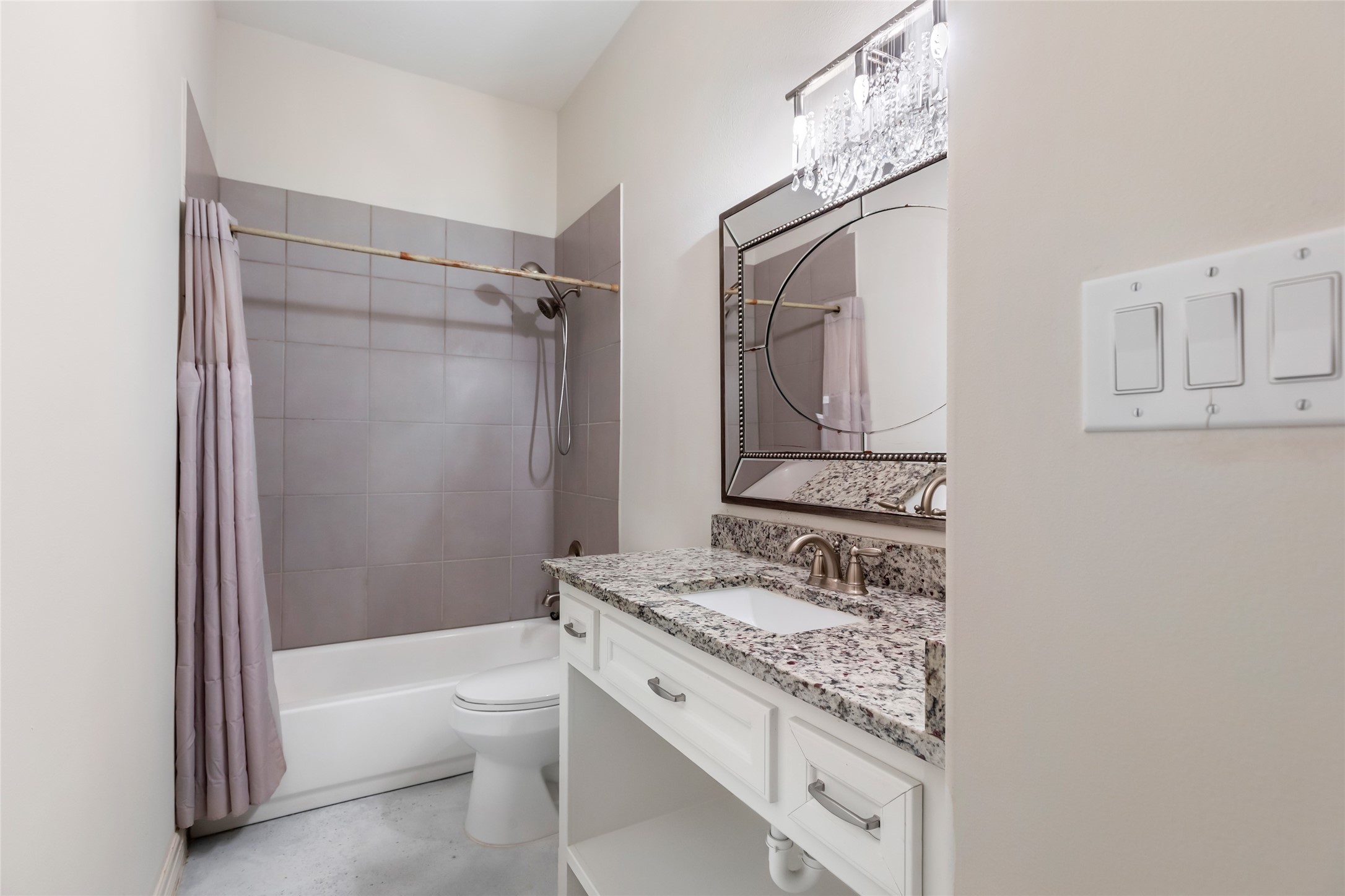 538 Magnolia Point Drive Huffman, TX 77336 - Photo 19 of 30 Bathroom 2