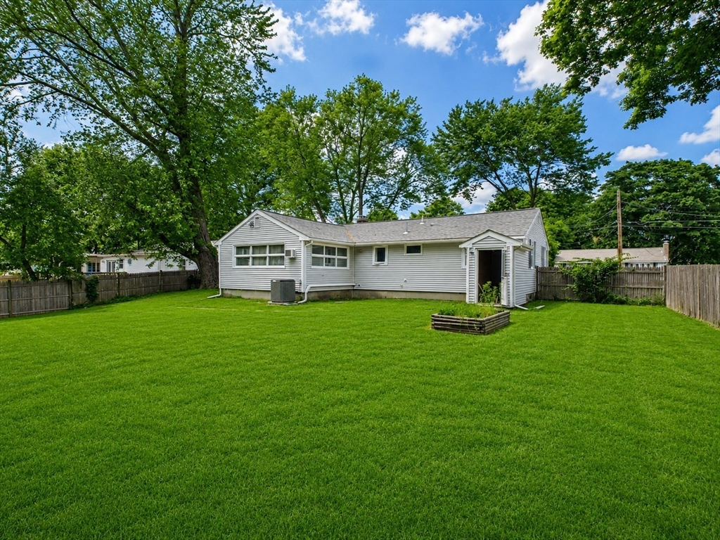 41 Essex Road Sharon, MA 02067 - Photo 36 of 42