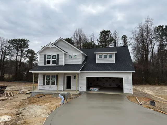 $379,950 | 201 Tuskeegee Drive, Smithfield, NC 27577