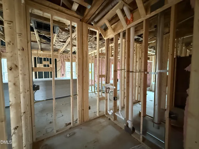 $379,950 | 201 Tuskeegee Drive, Smithfield, NC 27577