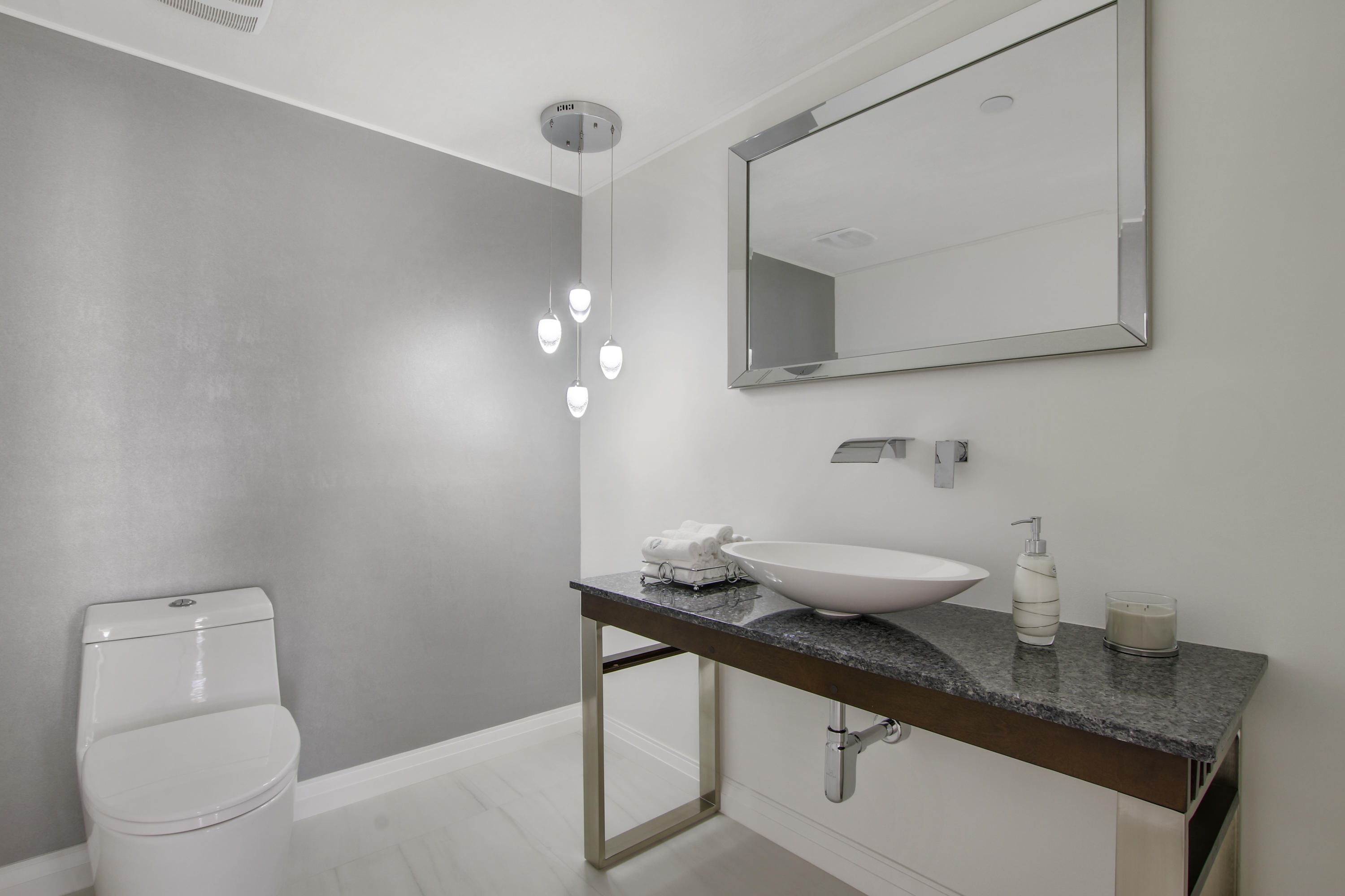 5280 North Ocean Drive, Unit 12F Riviera Beach, FL 33404 - Photo 17 of 49 Hosue 2-19