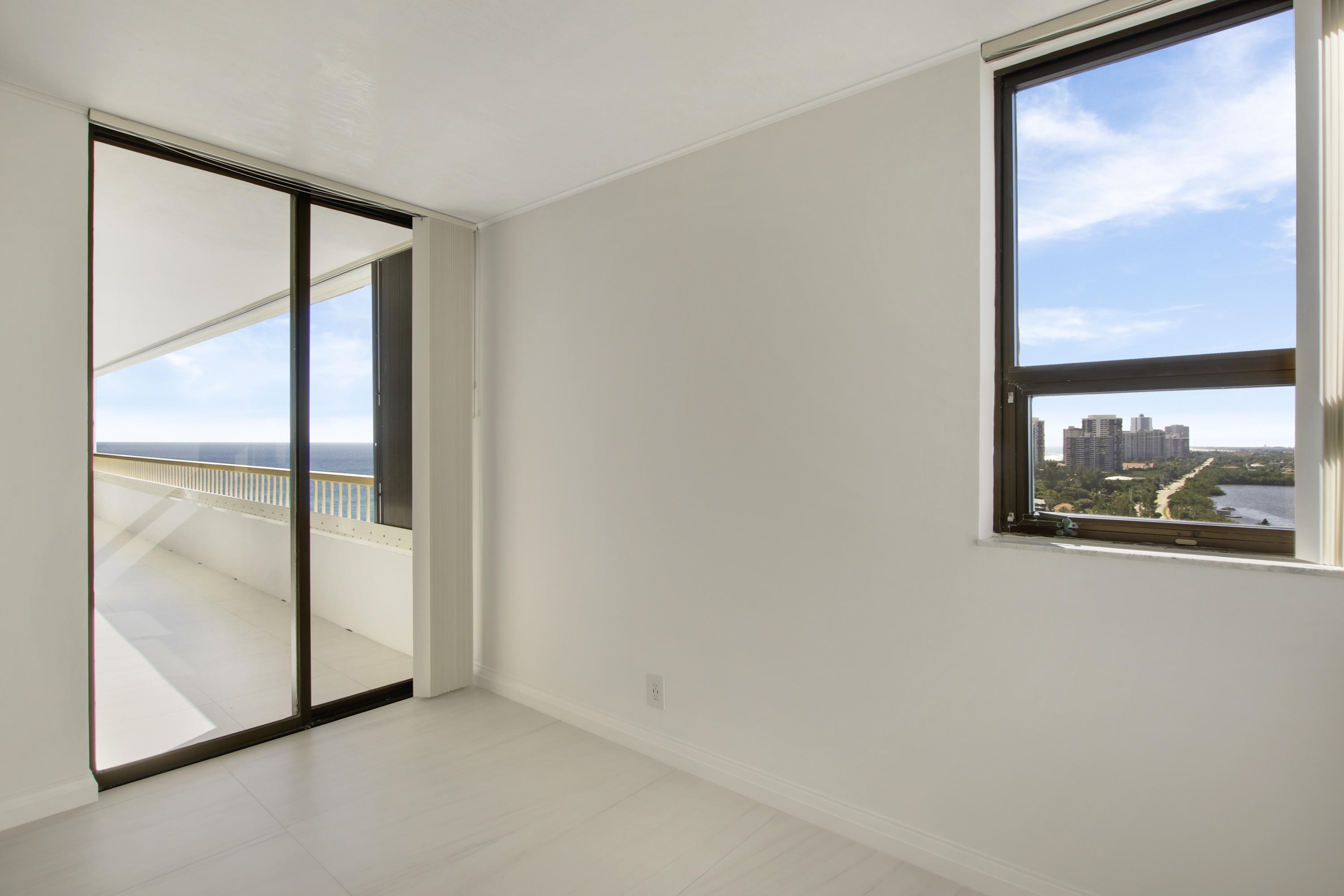 5280 North Ocean Drive, Unit 12F Riviera Beach, FL 33404 - Photo 21 of 49 Hosue 2-28