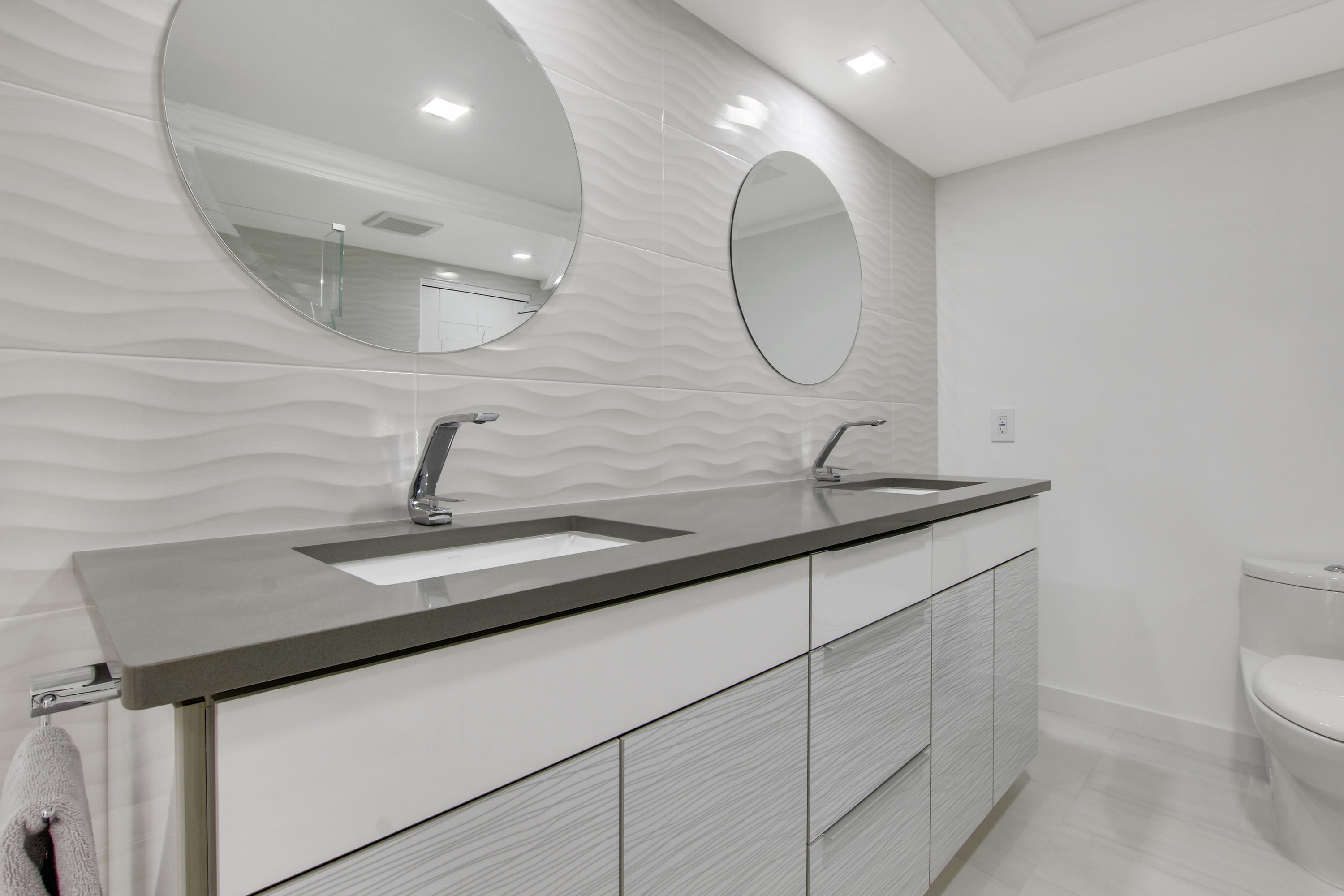 5280 North Ocean Drive, Unit 12F Riviera Beach, FL 33404 - Photo 22 of 49 Hosue 2-22