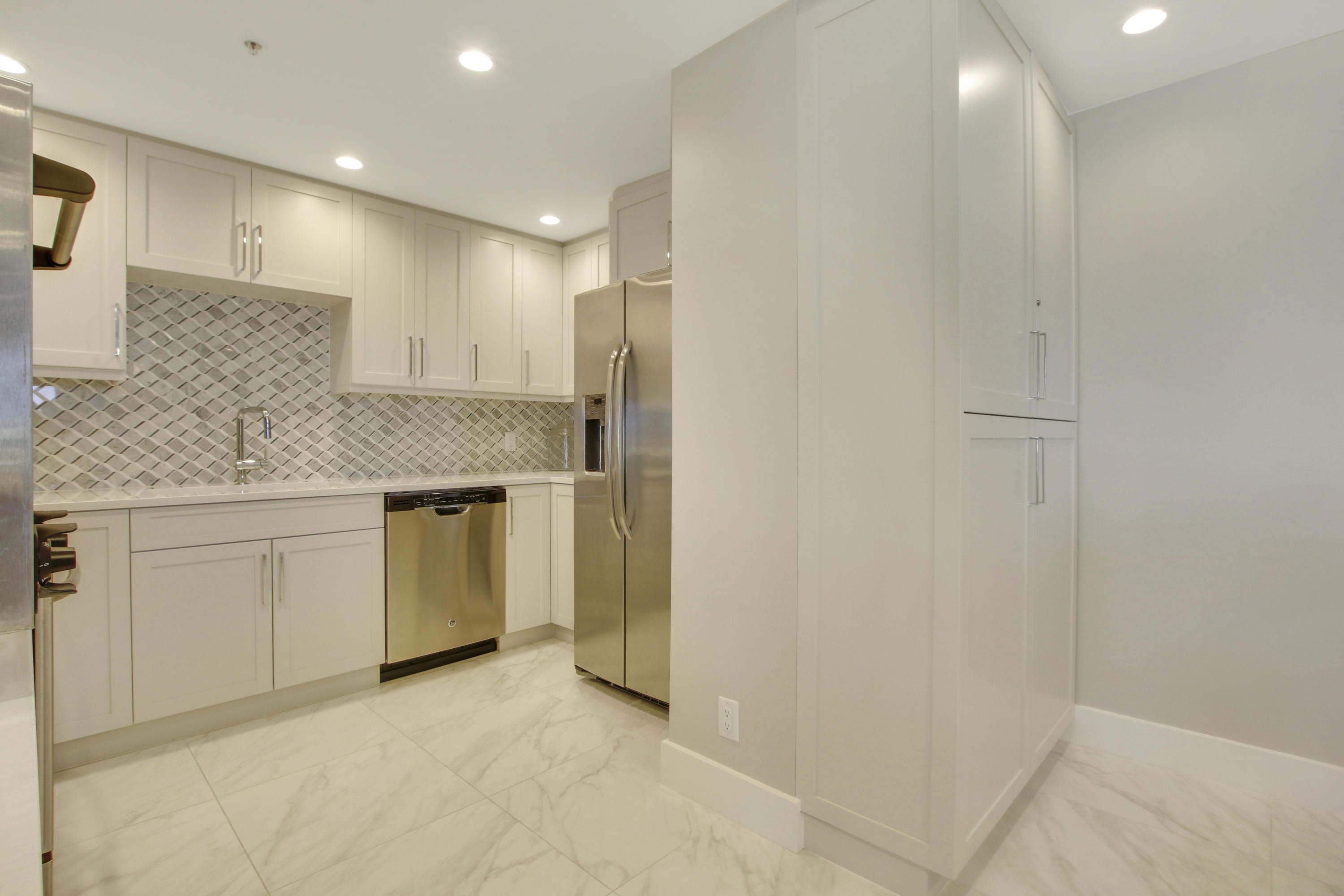5280 North Ocean Drive, Unit 12F Riviera Beach, FL 33404 - Photo 36 of 49 House1-79
