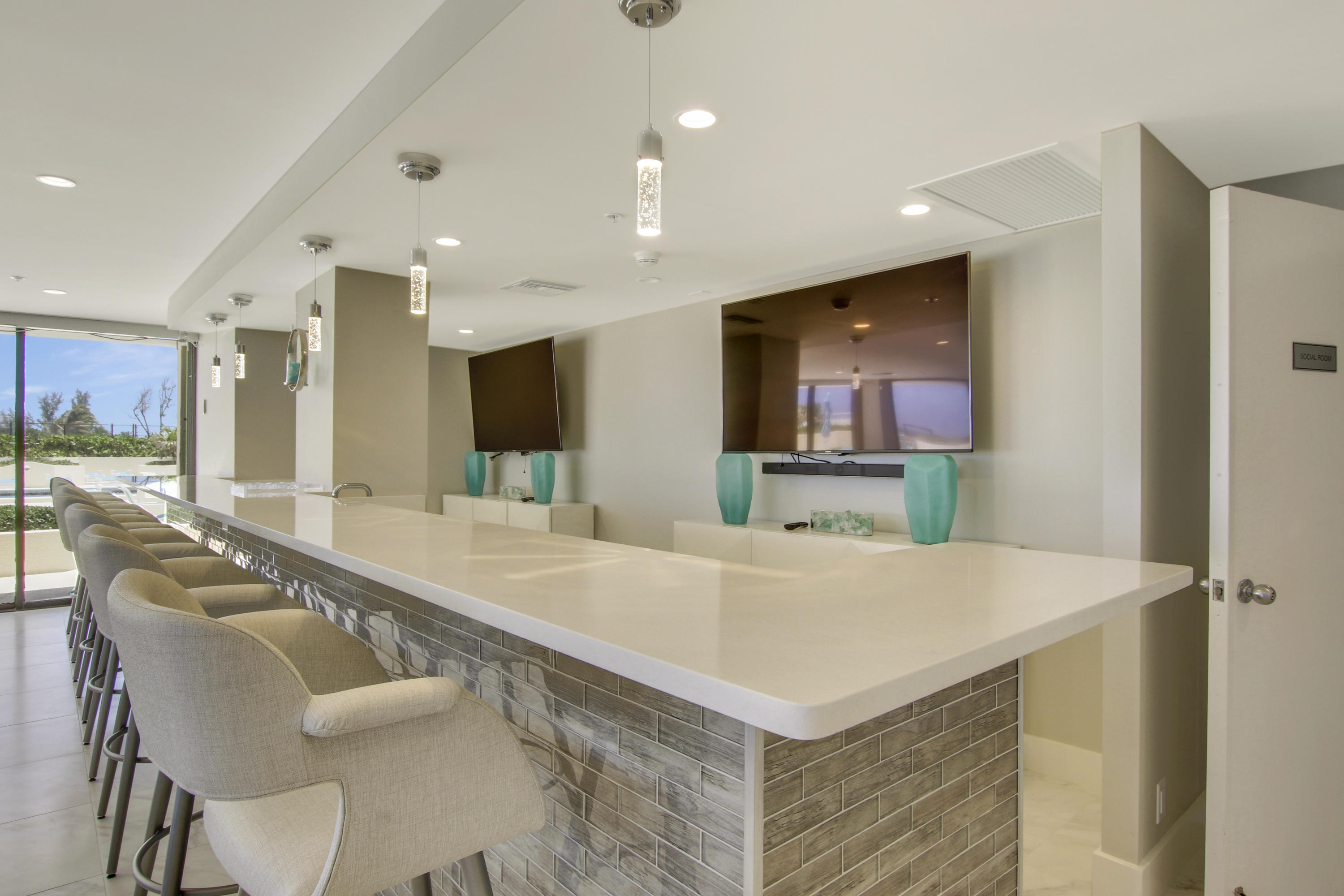 5280 North Ocean Drive, Unit 12F Riviera Beach, FL 33404 - Photo 38 of 49 House1-80
