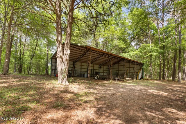 $795,000 | 288 Morgan Road, Canton, MS 39046