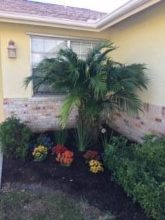 159 Stillwater Circle Jupiter, FL 33458 - Photo 3 of 27 Landscaping