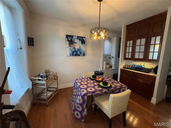 $329,000 | 2843 Accomac Street, St. Louis, MO 63104