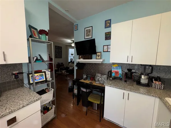 $329,000 | 2843 Accomac Street, St. Louis, MO 63104