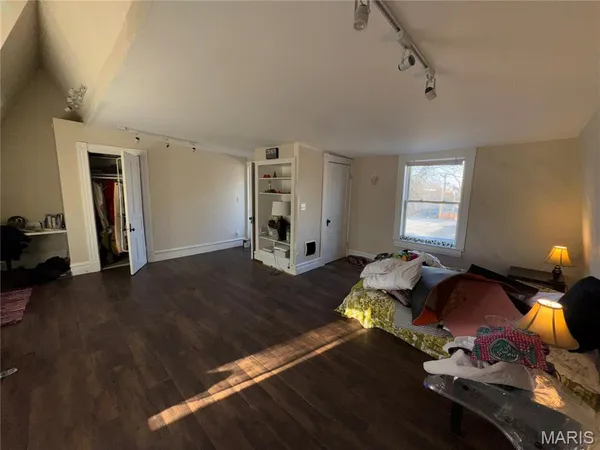 $329,000 | 2843 Accomac Street, St. Louis, MO 63104