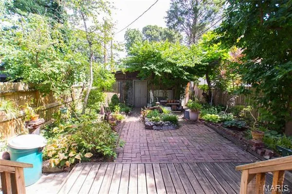$329,000 | 2843 Accomac Street, St. Louis, MO 63104