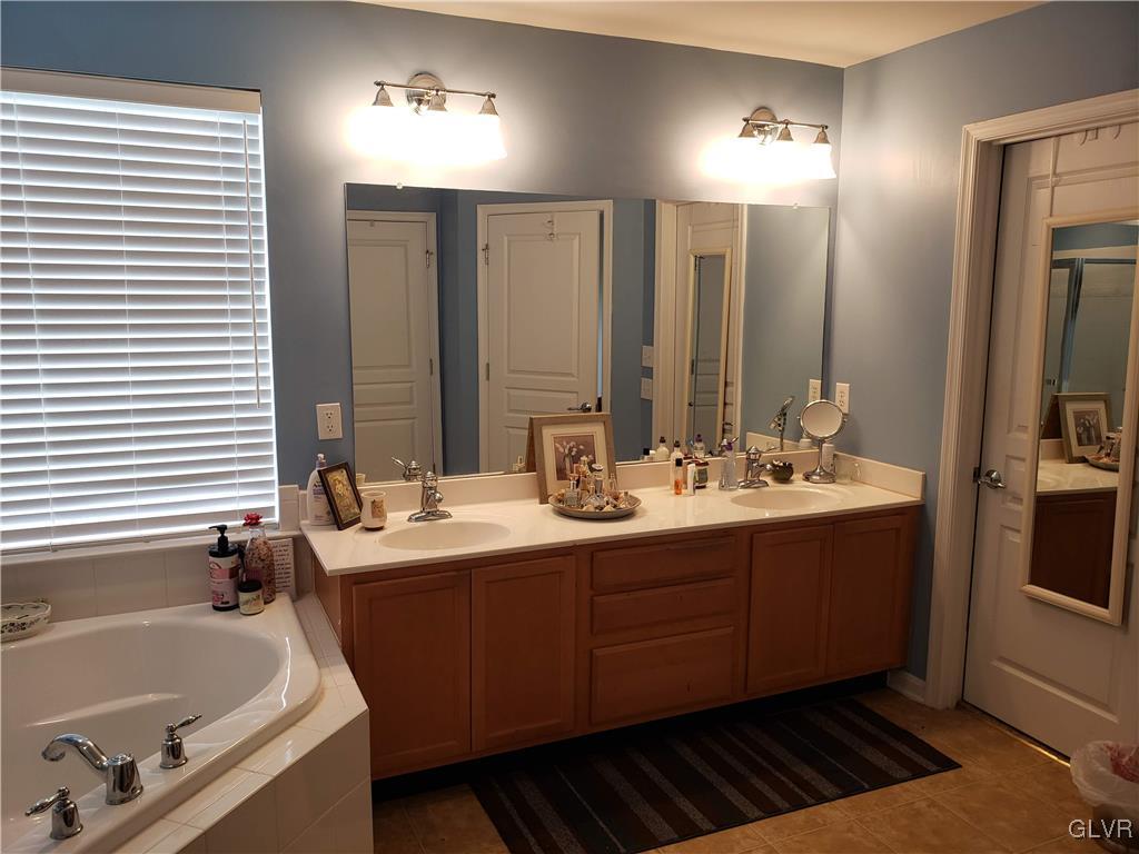 8622 Pathfinder Road Breinigsville, PA 18031 - Photo 39 of 45 Gallery Image 39