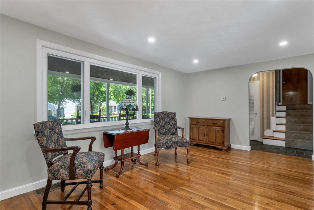 29 Trickett Road Lynnfield, MA 01940 - Photo 10 of 38