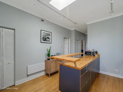 $1,550,000 | 2724 North Troy Street, Chicago, IL 60647