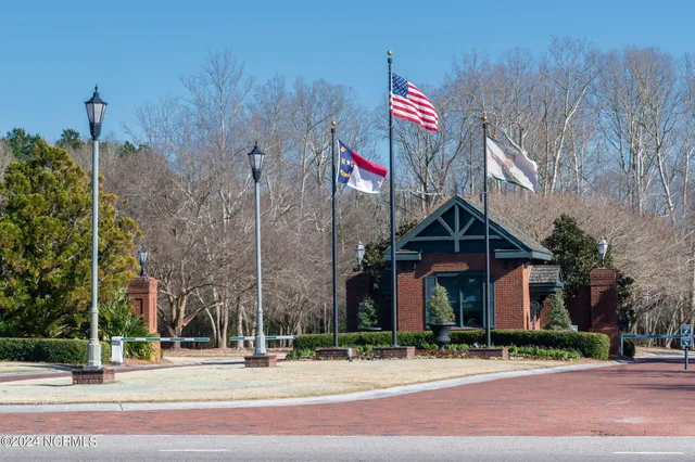 $402,500 | 114 Firethorn Circle, Wallace, NC 28466