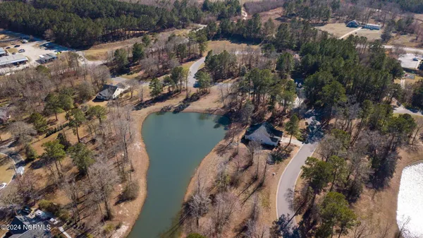 $402,500 | 114 Firethorn Circle, Wallace, NC 28466