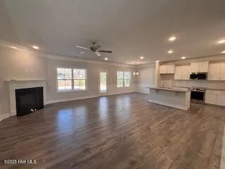 $402,500 | 114 Firethorn Circle, Wallace, NC 28466