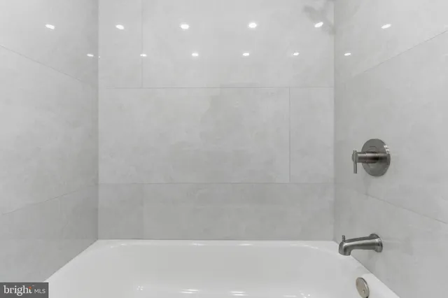 $2,900 | 3509 Chalfont Drive, Philadelphia, PA 19154