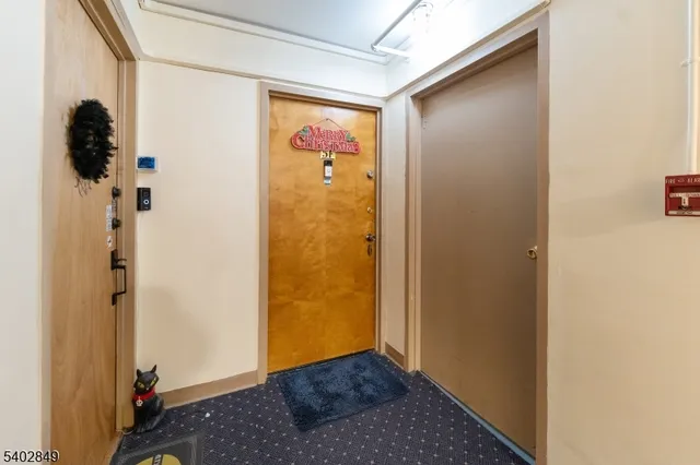 $304,999 | 704-712 North Broad Street, Elizabeth, NJ 07208