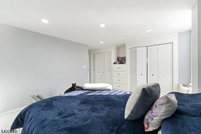 $304,999 | 704-712 North Broad Street, Elizabeth, NJ 07208