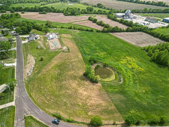 $750,000 | West Main Street, Odessa, MO 64076