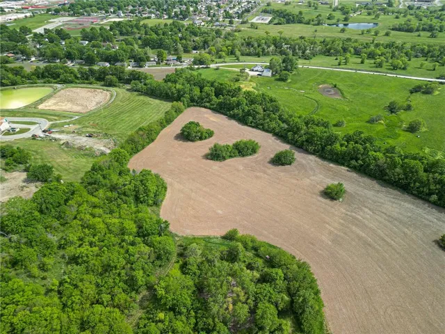 $750,000 | West Main Street, Odessa, MO 64076