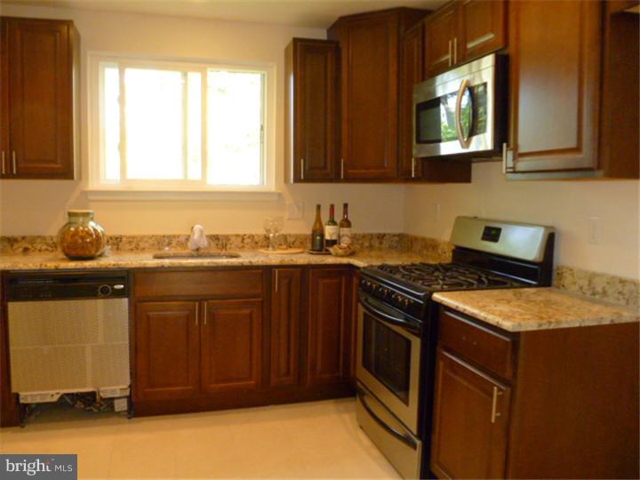 117 Blue Ridge Road Voorhees, NJ 08043 - Photo 4 of 25 Kitchen