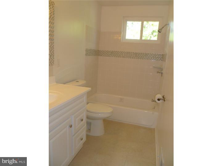 117 Blue Ridge Road Voorhees, NJ 08043 - Photo 9 of 25 Bathroom