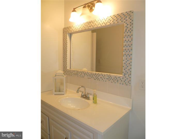 117 Blue Ridge Road Voorhees, NJ 08043 - Photo 10 of 25 Bathroom