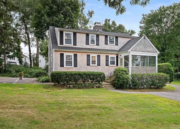 $2,700 | 4 Elgin Court, Unit 4, Randolph, MA 02368