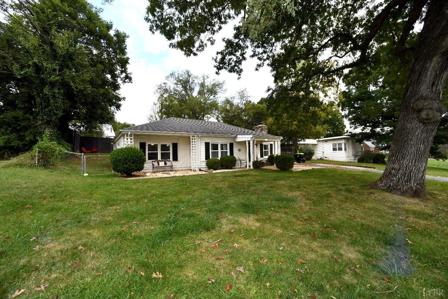 127 Wells Road Madison Heights, VA 24572 - Photo 1 of 27 Gallery Image 1