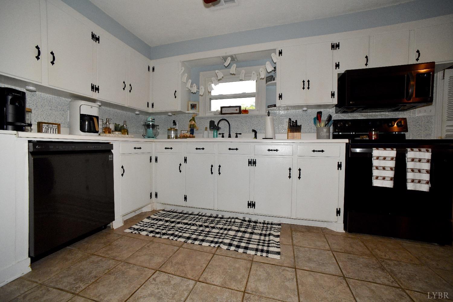 127 Wells Road Madison Heights, VA 24572 - Photo 20 of 27 Gallery Image 20