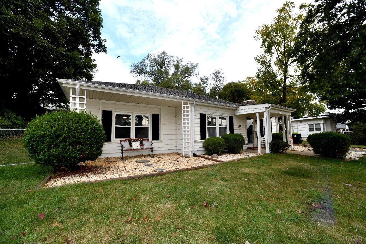127 Wells Road Madison Heights, VA 24572 - Photo 5 of 27 Gallery Image 5